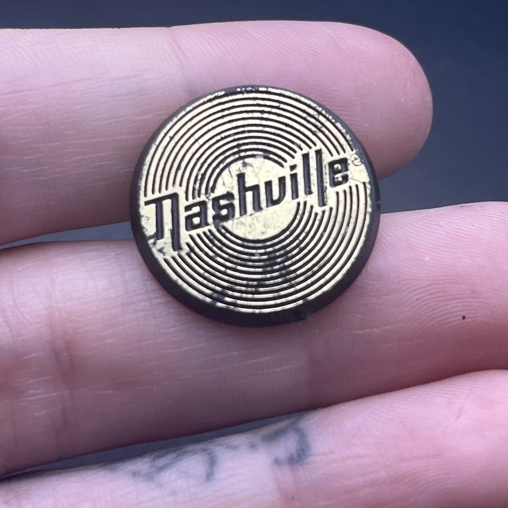 Nashville Tennessee Vinyl‎ Record Plastic Lapel Hat Pin